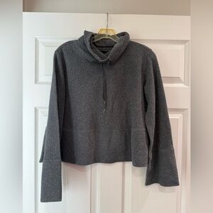 Lululemon Retreat Yourself Pullover heathered dark grey Women’s 8 Medium Large